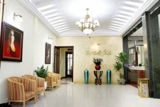 Moon View Hotel - 65 Cua Bac - By Bay Luxury Ханой Екстериор снимка